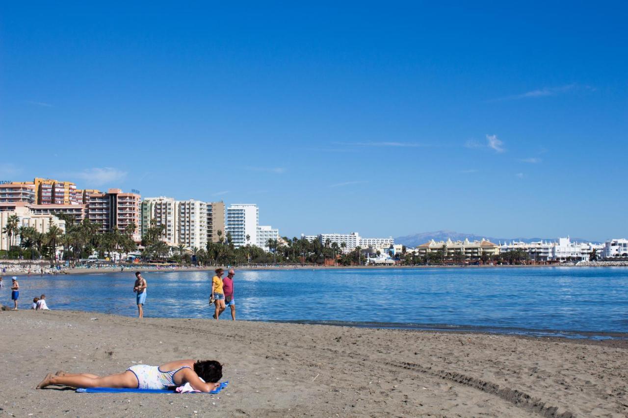 Benal Beach Suite, Parque Acuatico Y Vistas Al Mar Benalmadena Luaran gambar