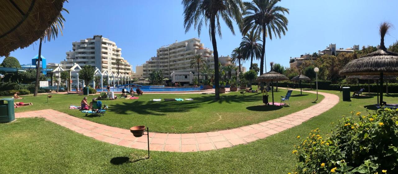 Benal Beach Suite, Parque Acuatico Y Vistas Al Mar Benalmadena Luaran gambar