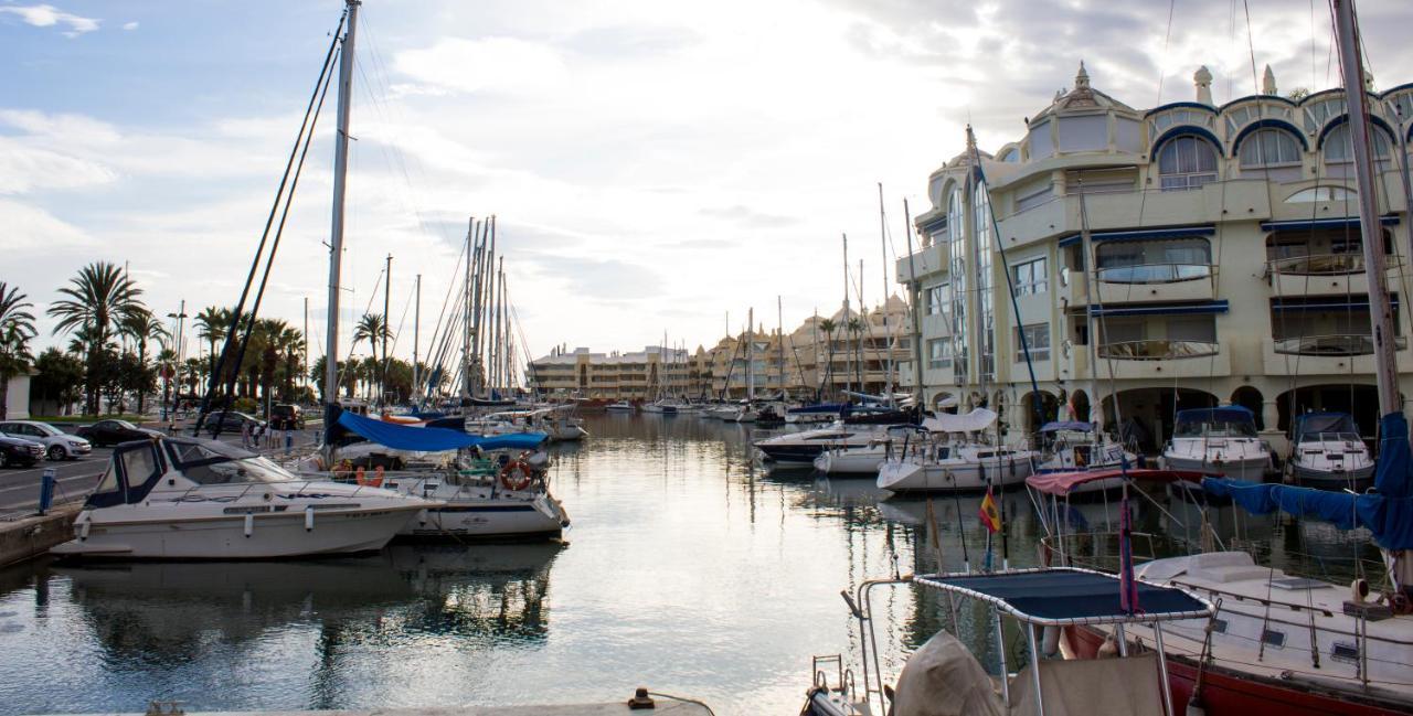 Benal Beach Suite, Parque Acuatico Y Vistas Al Mar Benalmadena Luaran gambar