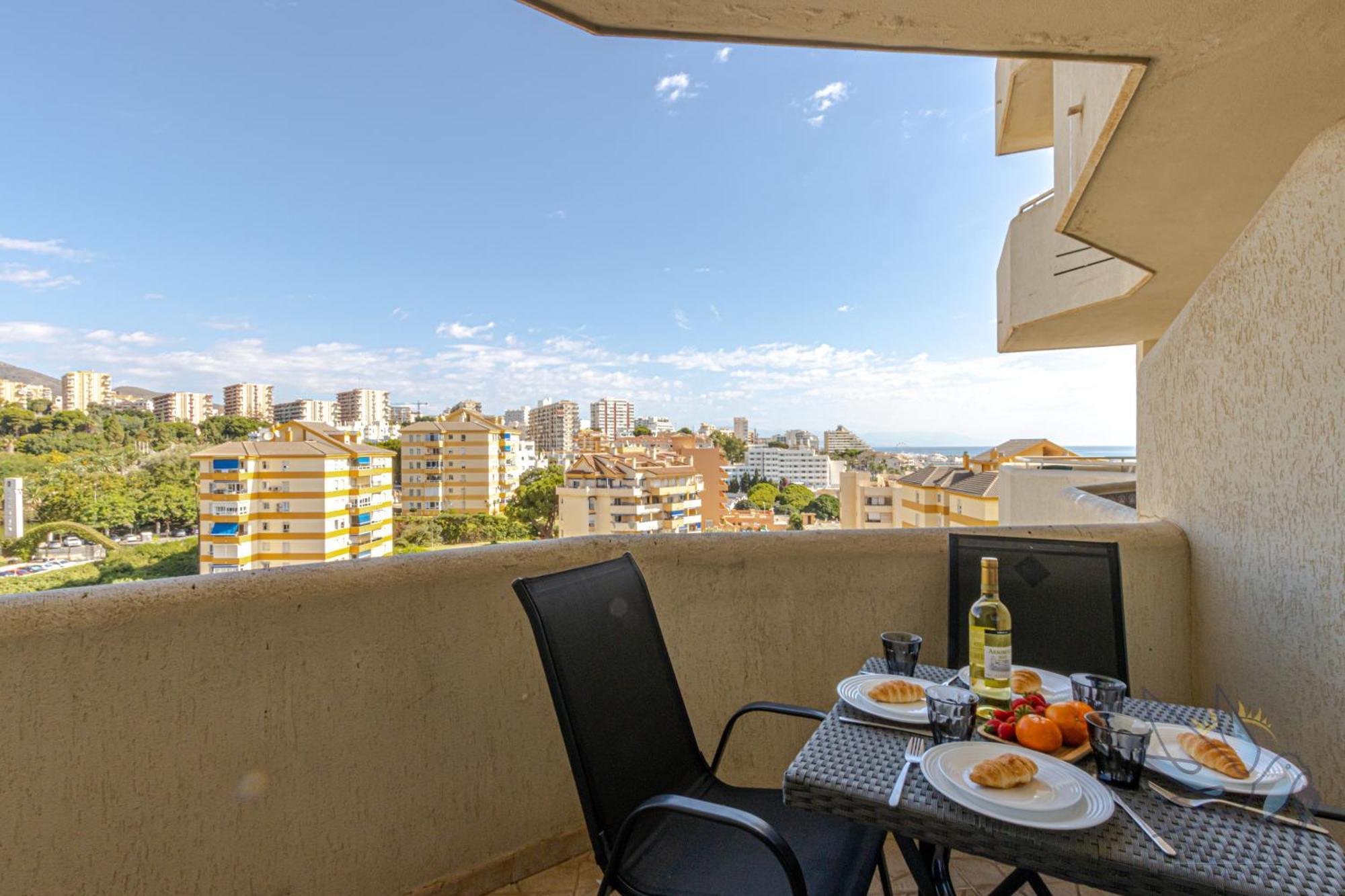 Benal Beach Suite, Parque Acuatico Y Vistas Al Mar Benalmadena Luaran gambar